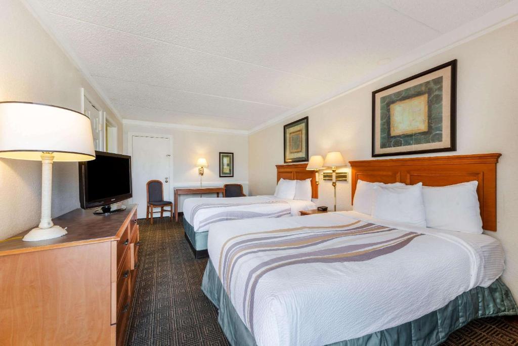La Quinta Inn by Wyndham Bossier City image 11