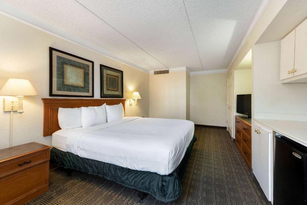 La Quinta Inn by Wyndham Bossier City image 21
